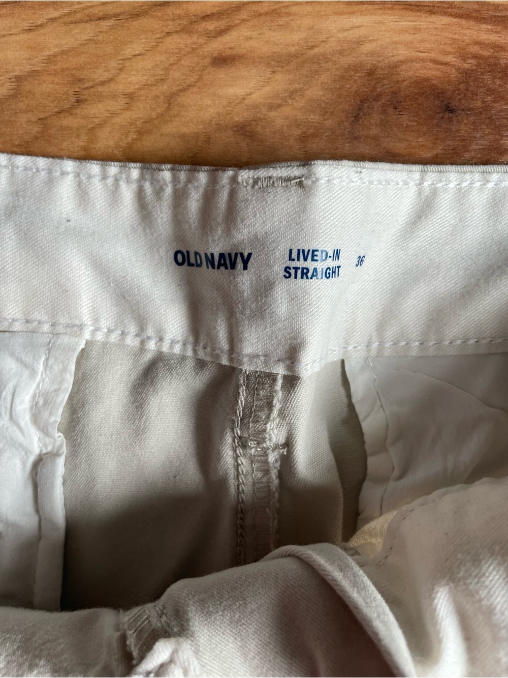 Old Navy Lived-In Straight Shorts Men's Size 36 Khaki Beige Casual Chino - Picture 2 of 4